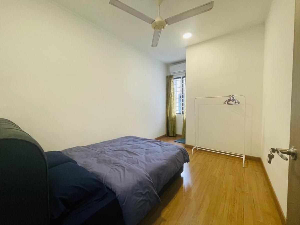 Holiday home 3br Near Setia Alam Shah Alam