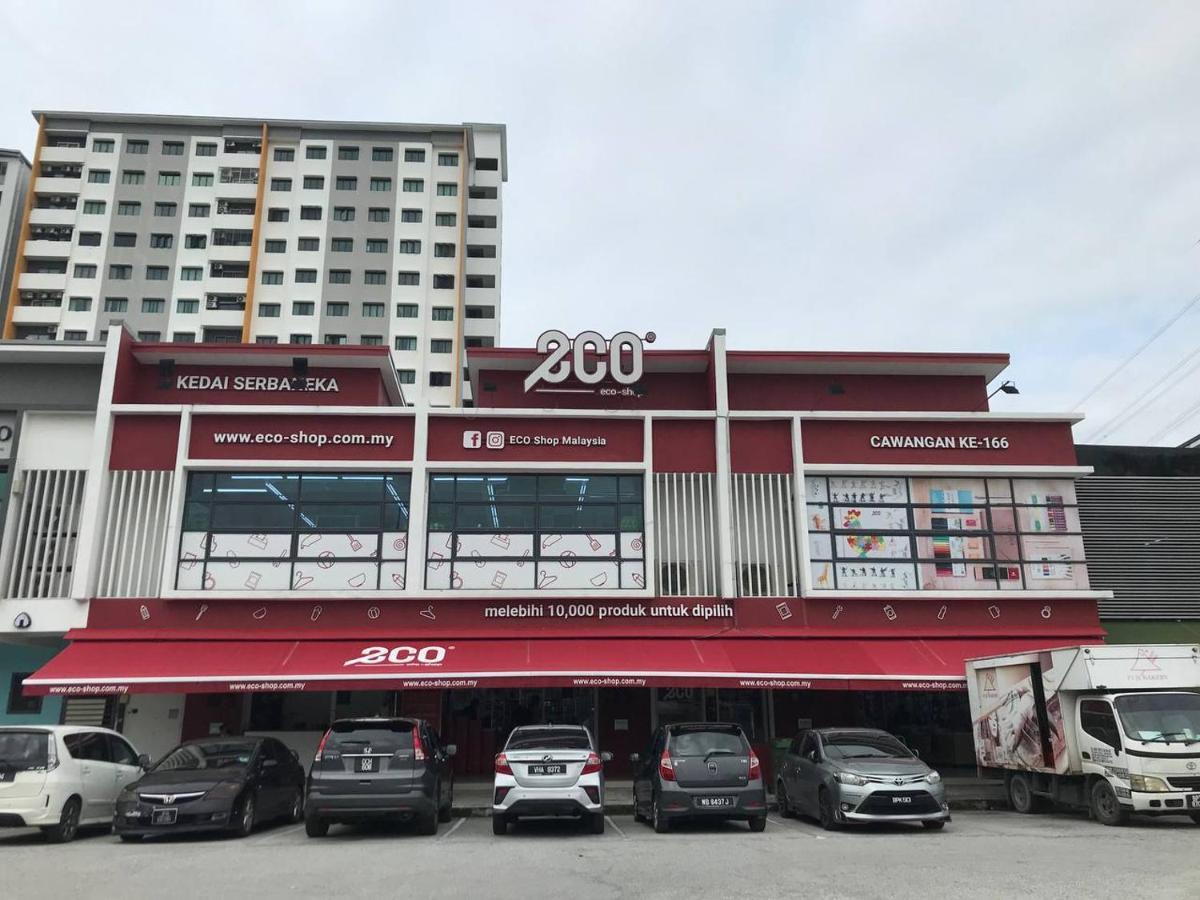 3br Near Setia Alam Holiday home *