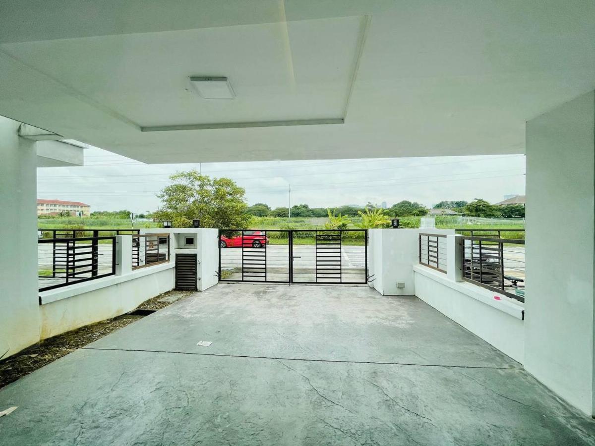 3br Near Setia Alam Shah Alam
